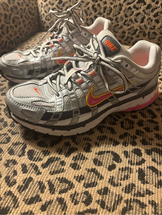 Nike Shoes - Nike Women's Gray Mesh Running Shoes with Pink & Yellow Swoosh